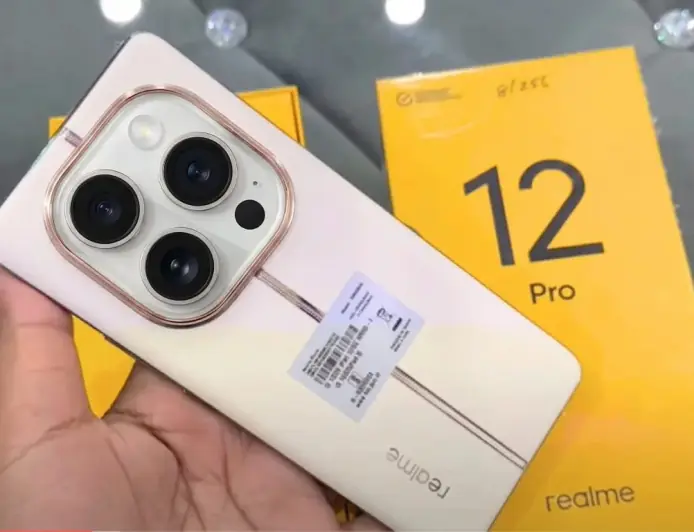 Realme Smart Phone : 300MP Camera with 7500mAh battery at ₹9,500